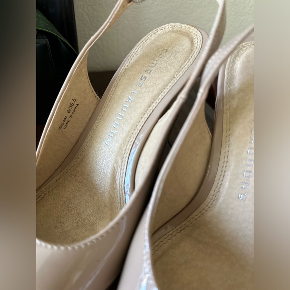 Chinese Laundry Patent Nude Platform Sandals - Picture 4 of 6
